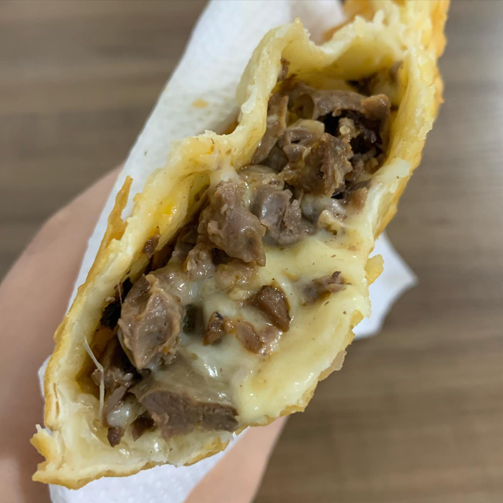 PASTEL DE CORAÇÃO DE FRANGO